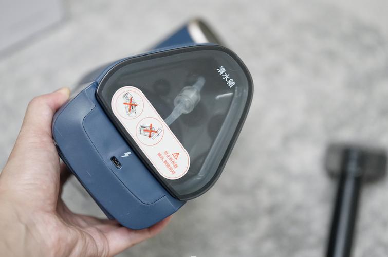 布藝清洗機,清洗沙發地毯設備品牌哪個品牌好?